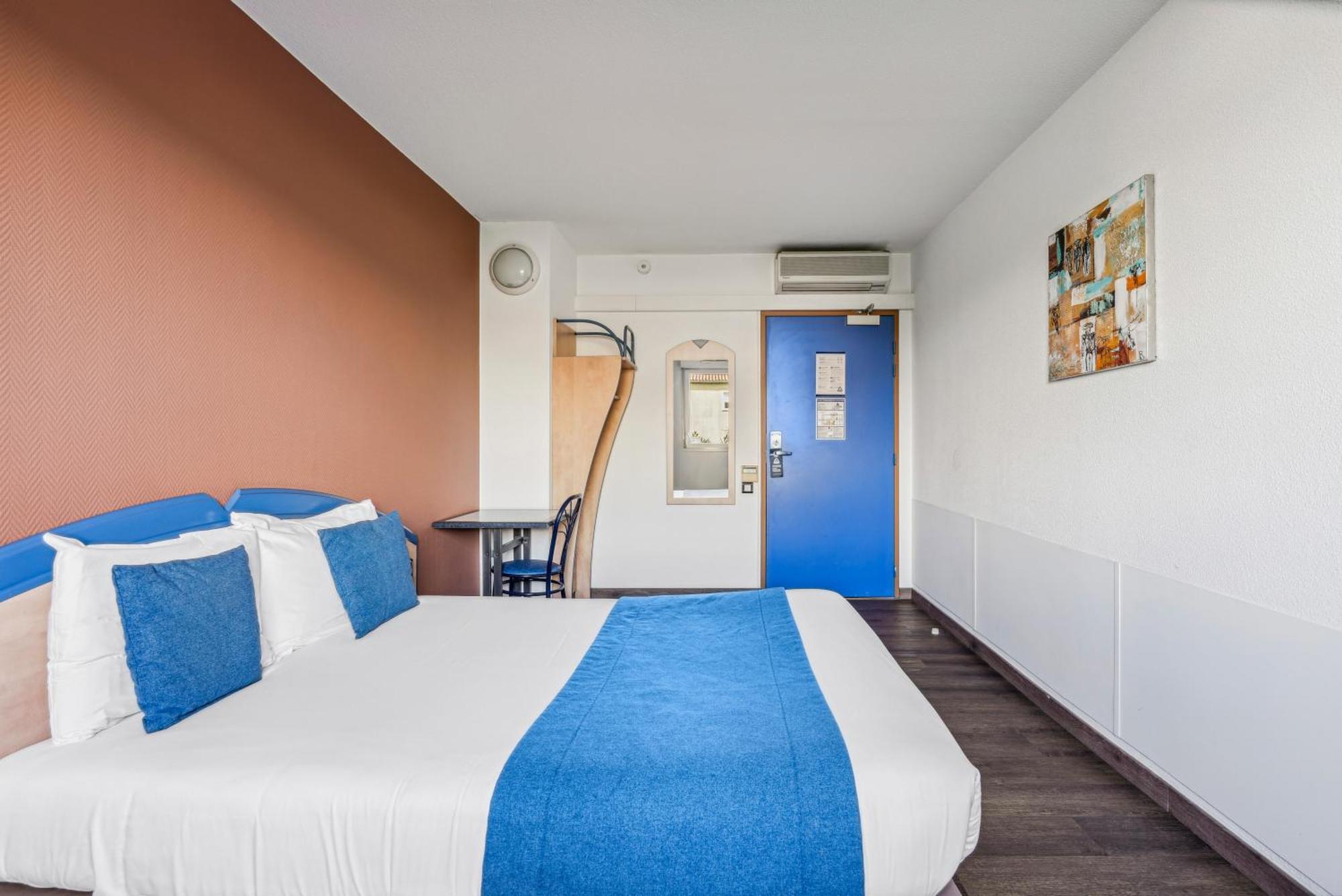 Hotel Akena Chateaurenard - Parc Des Expositions Avignon ภายนอก รูปภาพ