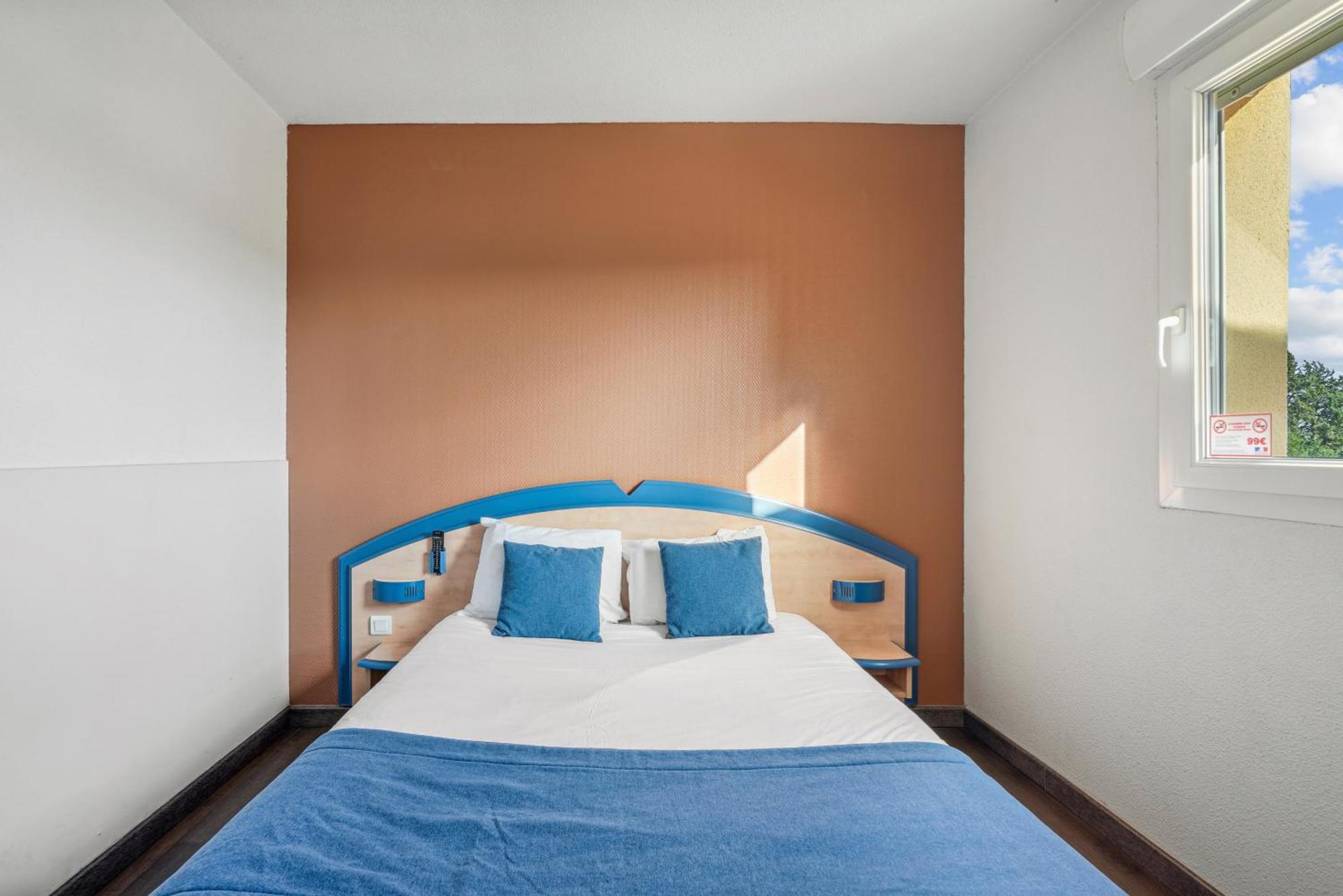 Hotel Akena Chateaurenard - Parc Des Expositions Avignon ภายนอก รูปภาพ