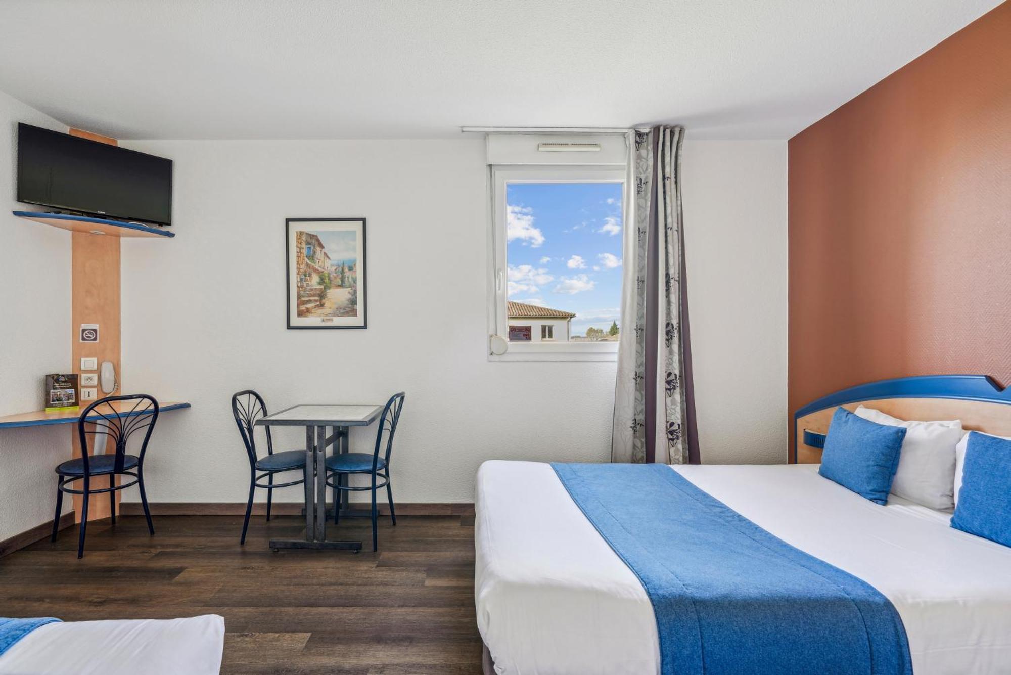 Hotel Akena Chateaurenard - Parc Des Expositions Avignon ภายนอก รูปภาพ