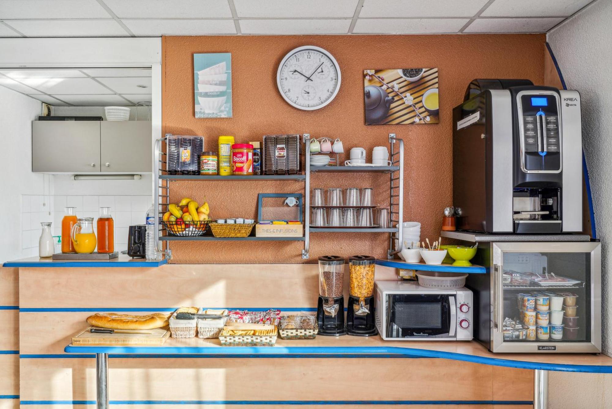 Hotel Akena Chateaurenard - Parc Des Expositions Avignon ภายนอก รูปภาพ