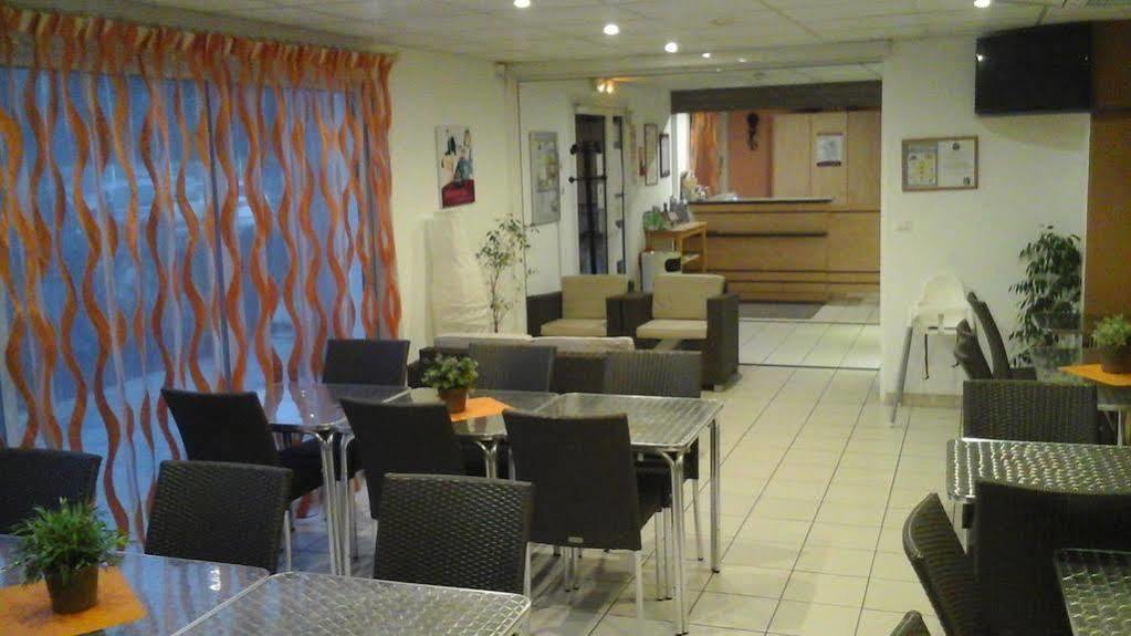 Hotel Akena Chateaurenard - Parc Des Expositions Avignon ภายนอก รูปภาพ
