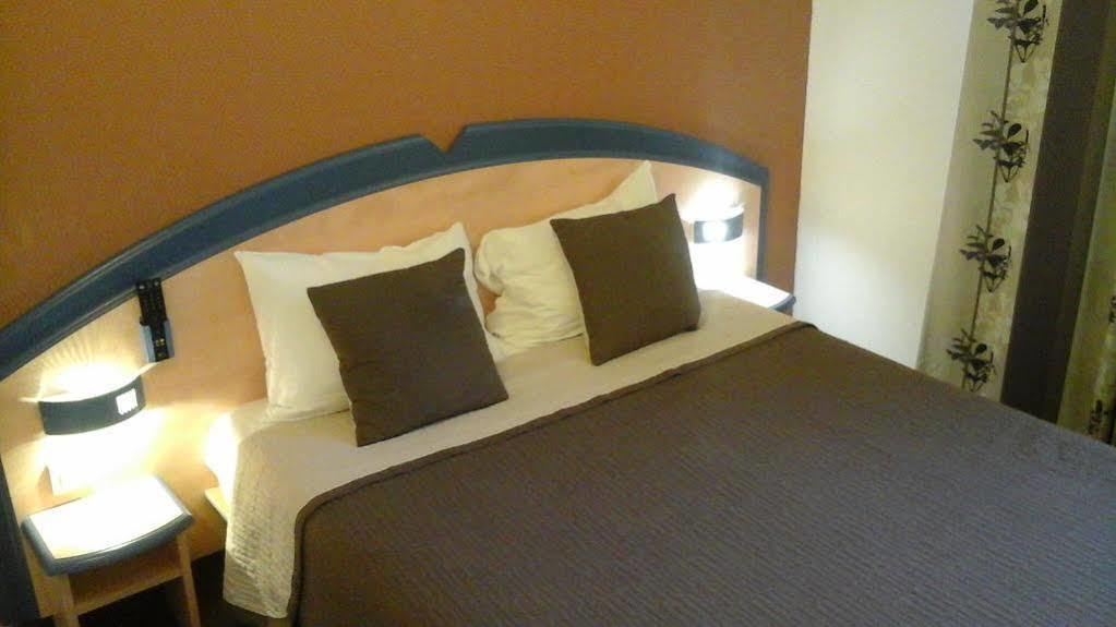 Hotel Akena Chateaurenard - Parc Des Expositions Avignon ภายนอก รูปภาพ
